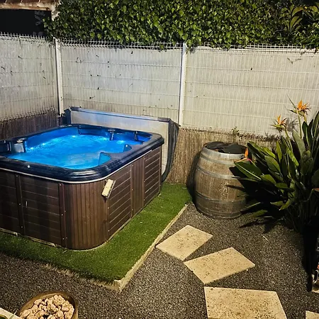 Avec Jacuzzi En Petite Camargue * Saint-Laurent-dʼAigouze