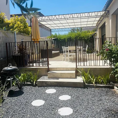 Avec Jacuzzi En Petite Camargue Villa